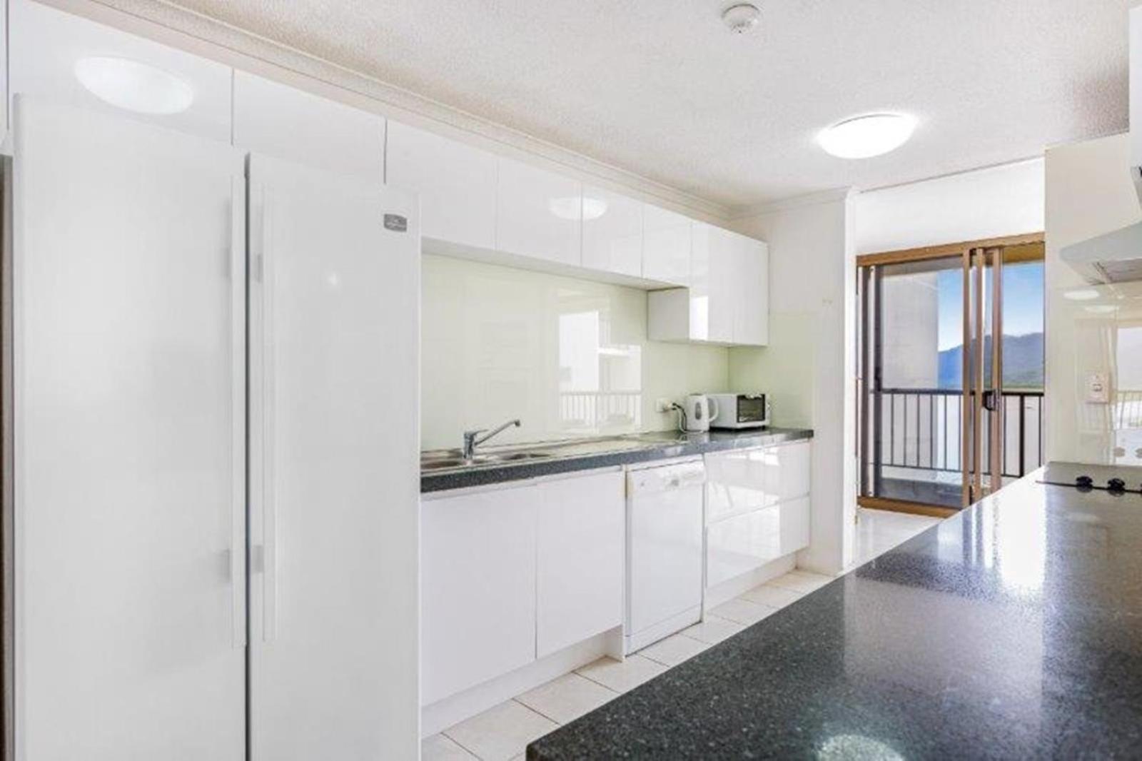 Cairns Ocean View Apartment In Aquarius ภายนอก รูปภาพ